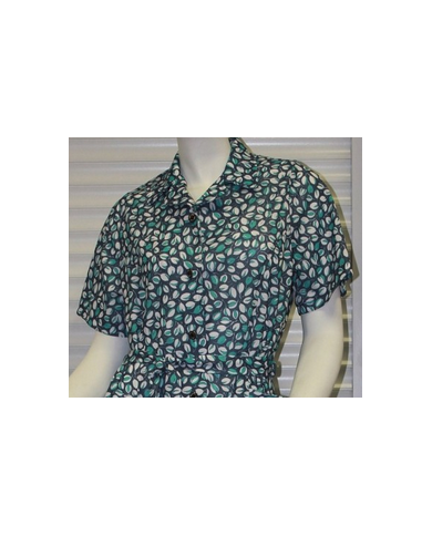 Robe ouverte manches courtes Robe ouverte manches courtes