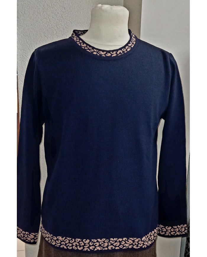 Pull col rond avec fantaisies Pull col rond avec fantaisies