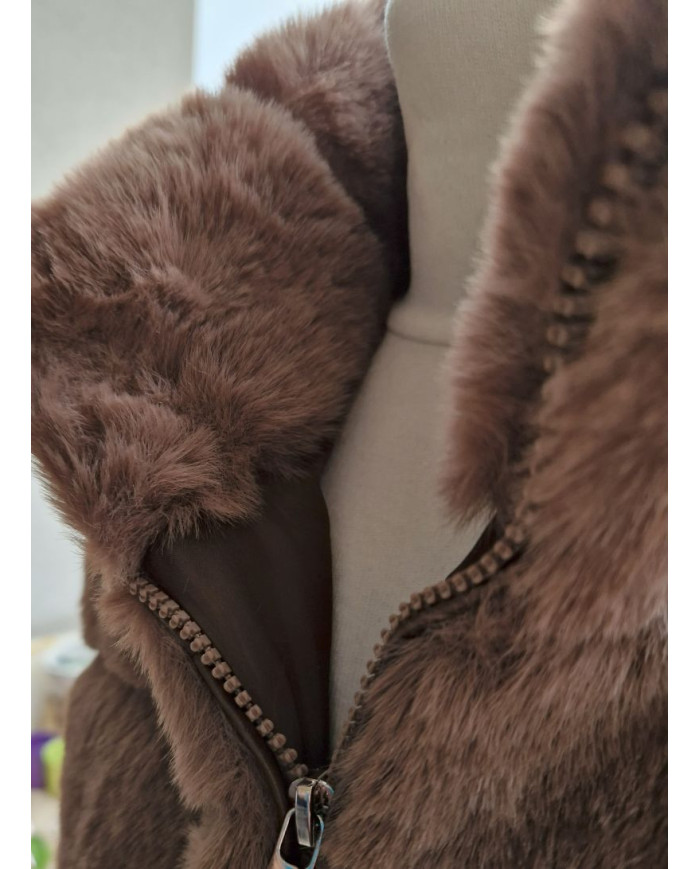 Veste imitation fourrure sans manches Lucie Veste imitation fourrure sans manches Lucie